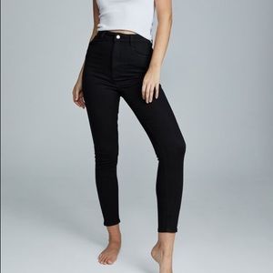 NWOT High rise cropped jeans